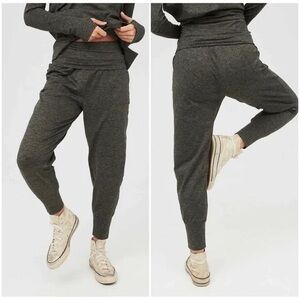 OFFLINE by Aerie Charcoal The Hugger Foldover Jogger Pants - Large